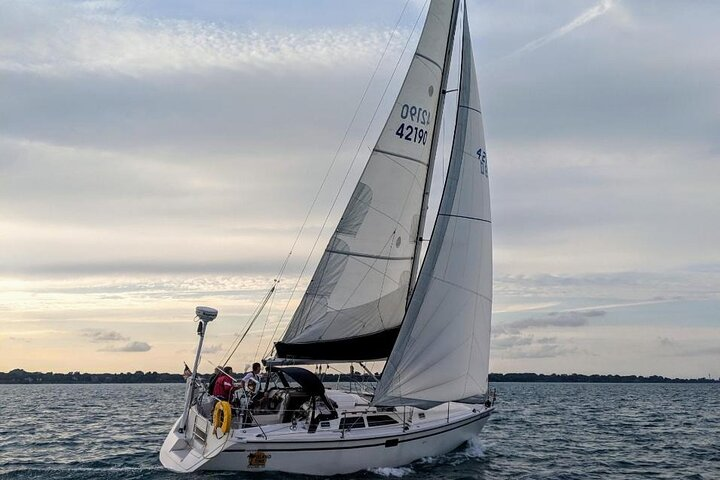 2 Hour Sailing Adventure in Lake Michigan (up to 6 people) - Photo 1 of 9